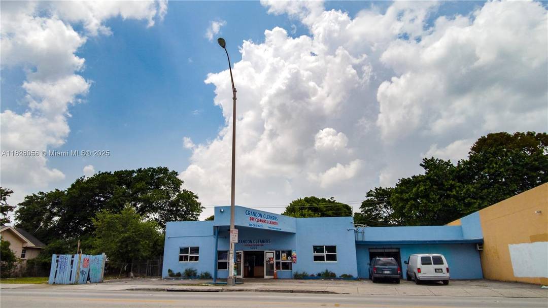Situated along Miami s high traffic NW 7th Avenue corridor, this property offers exceptional visibility and accessibility within a rapidly transforming submarket.