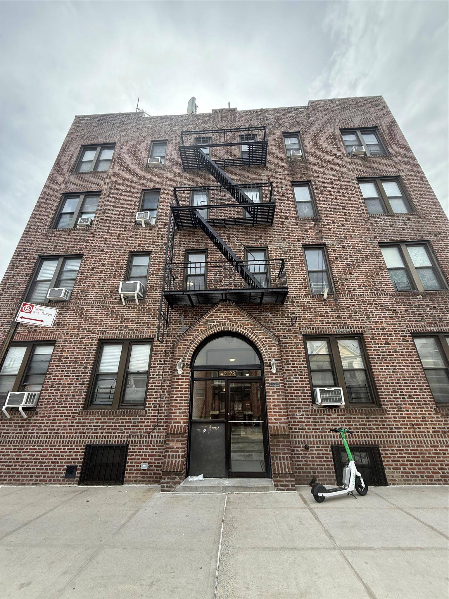 16 unit walk up 4 story multi family apartment building near downtown flushing.