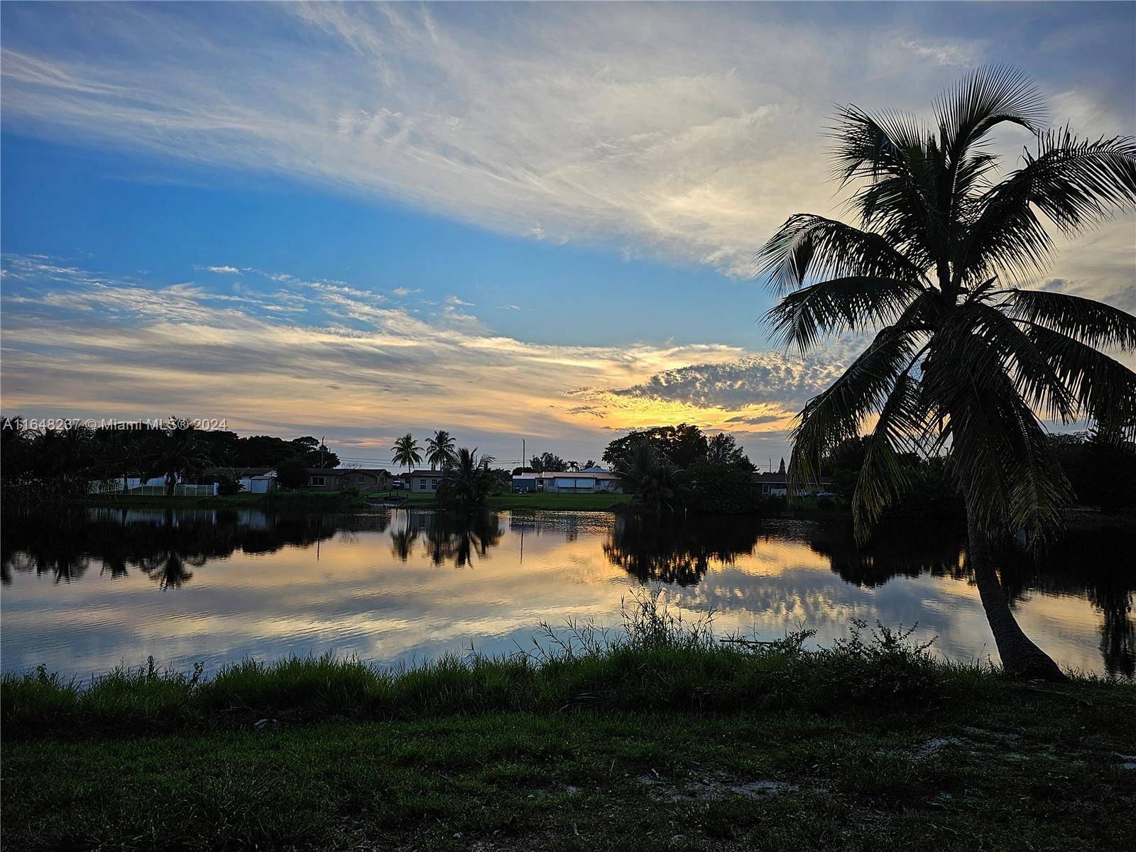 No HOA. 2509 sqft single family waterfront home with a huge lot of 10, 582 sqft.