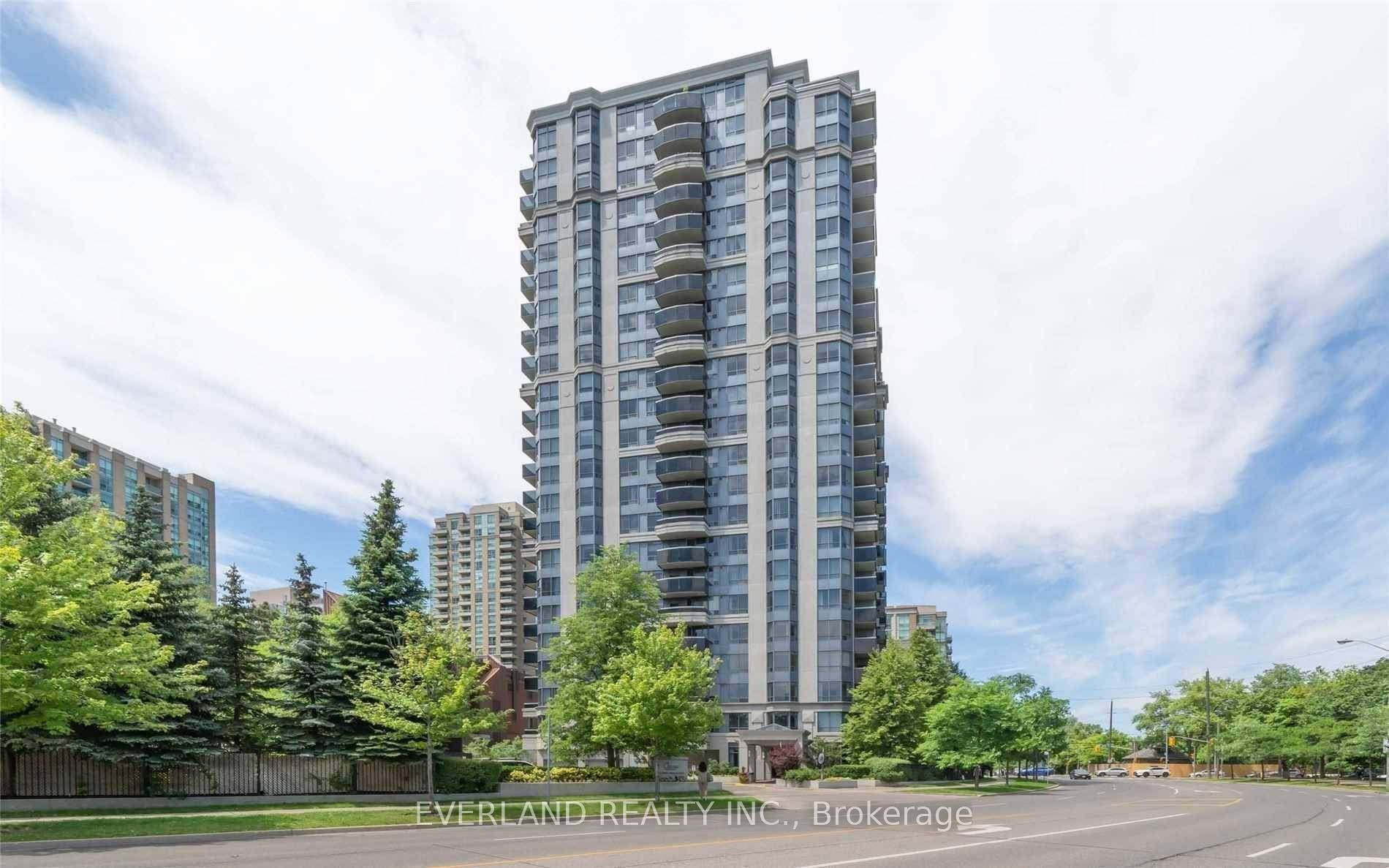 Welcome to this beautifully renovated 2 bedroom, 2 bathroom condo in one of North Yorks most sought after locations.