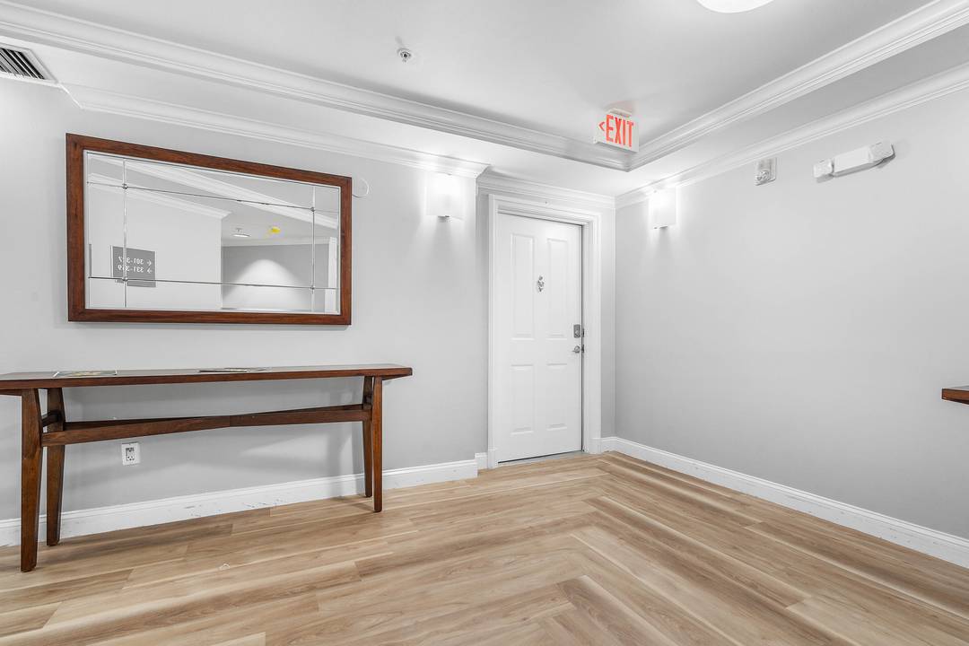 Beautifully Remodeled 3 bedroom, 2 bathroom Condo.