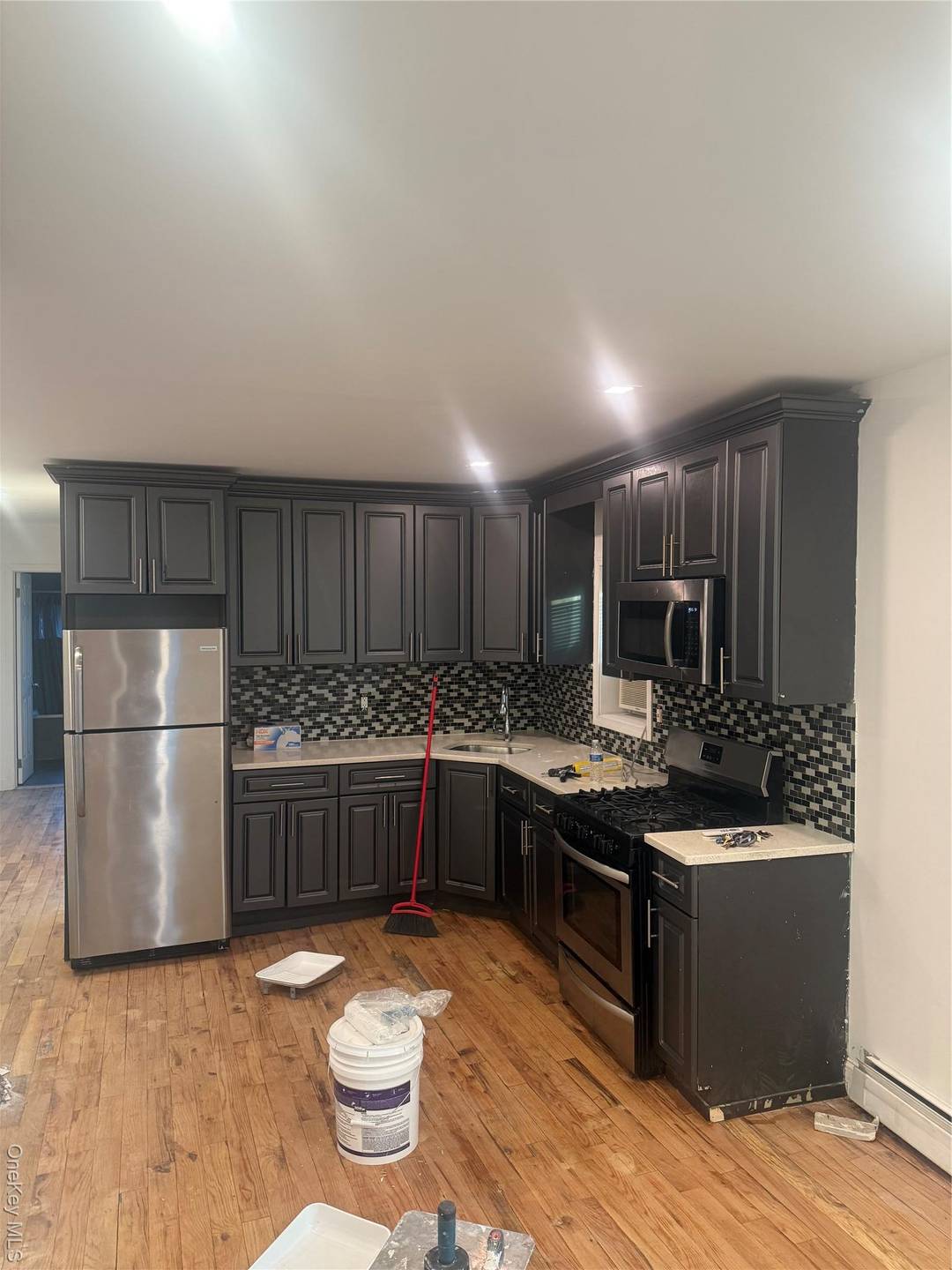 3 br 1 bath apartment Kitchen