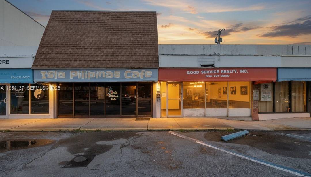 Prime 1, 200 sq. ft. retail building located immediately off E.