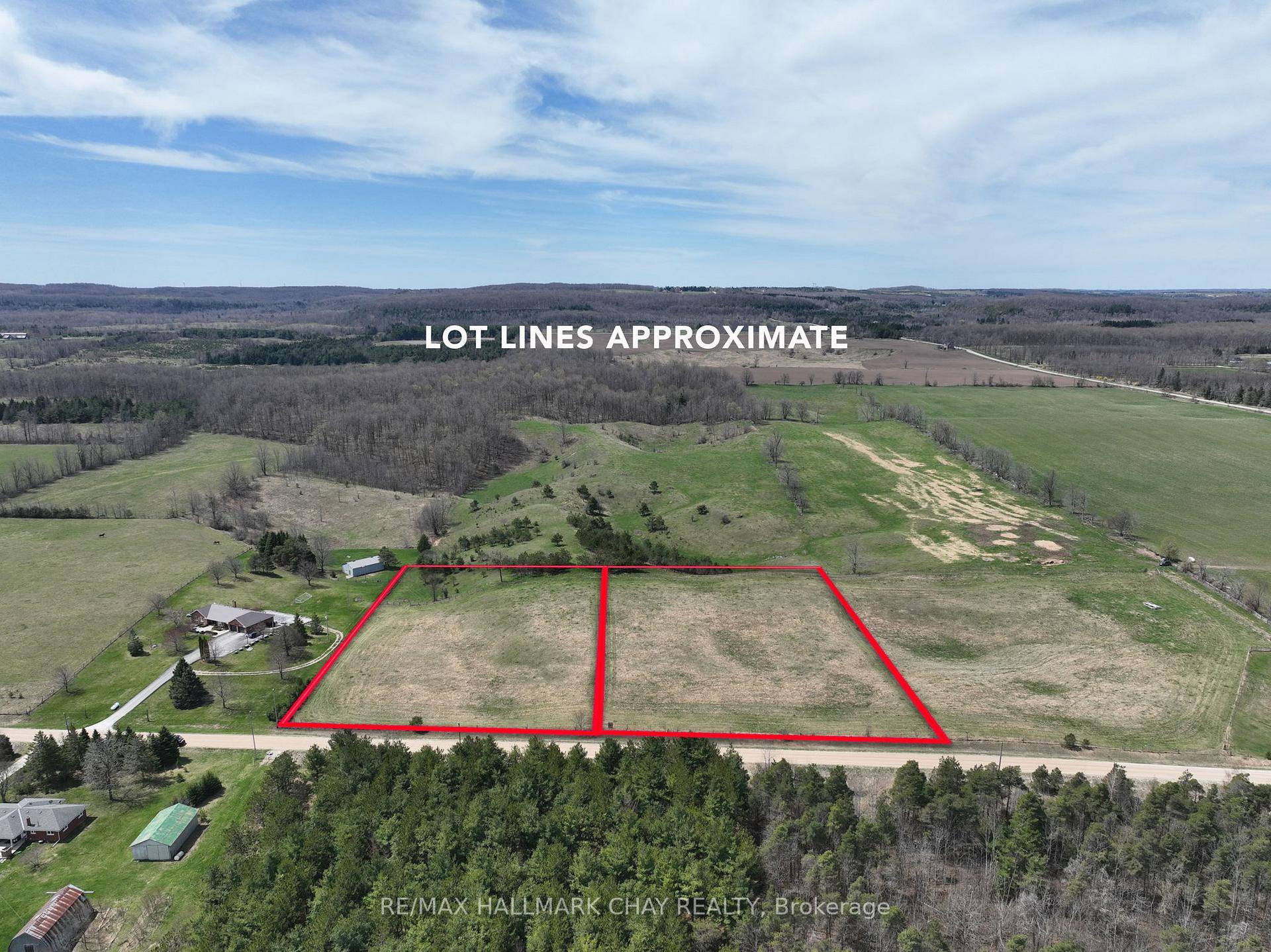 Welcome to a rare opportunity to own a beautiful vacant lot nestled in the scenic rolling hills of Mono.