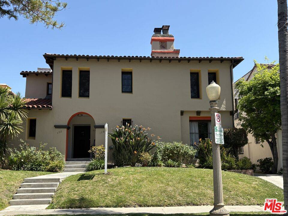 170  N Orange Dr 3BR Hancock Park La