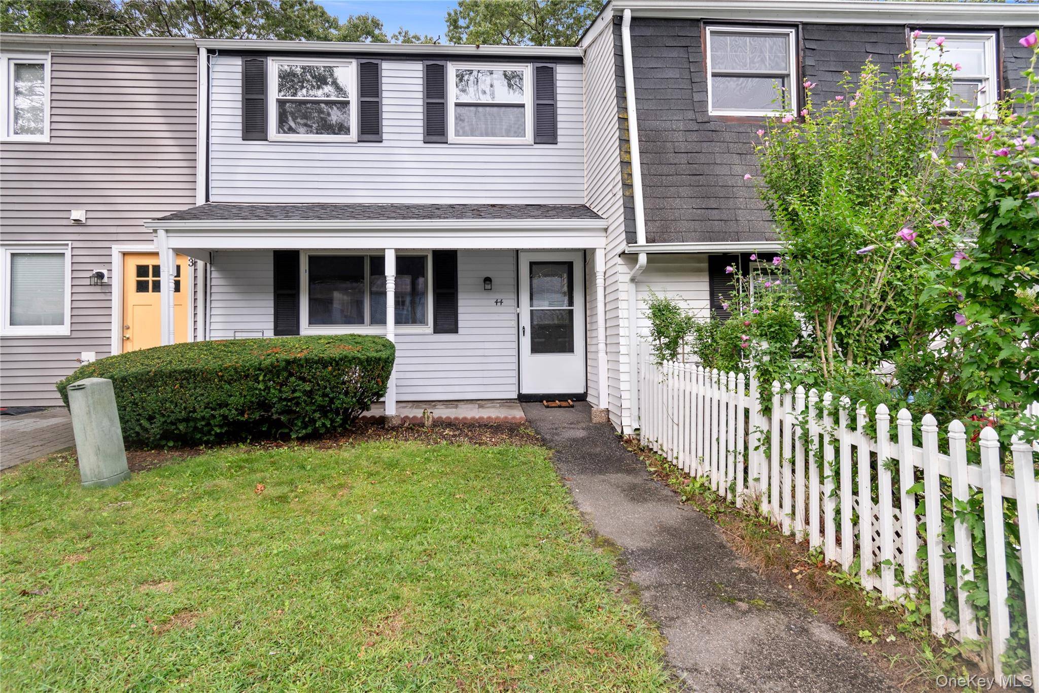 3 Bed, 1. 5 Bath townhouse with updates throughout.