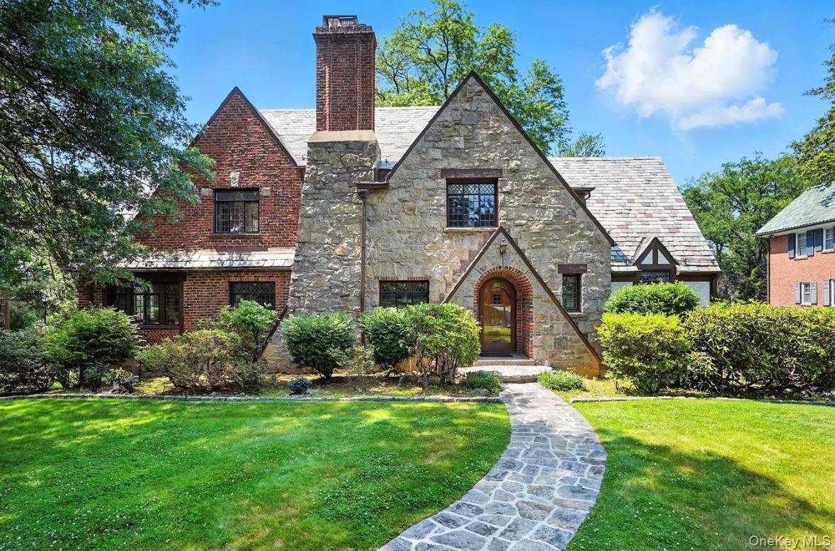 Welcome to 276 Overlook Road situated in Wykagyl Park on a private corner lot in a parklike setting.