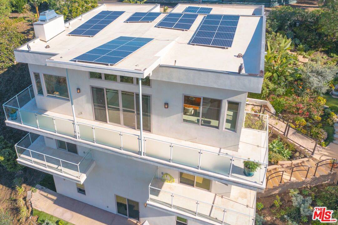 5787  Calpine Dr 3BR Malibu La