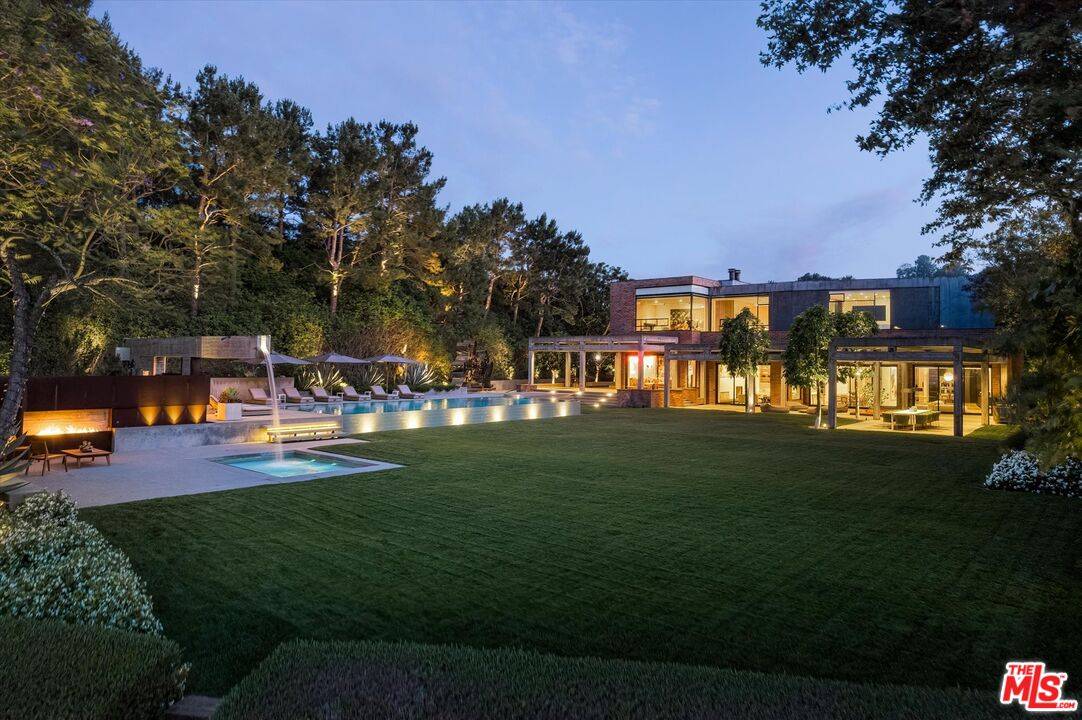 3350   Stoneridge Ln 6BR Bel Air La
