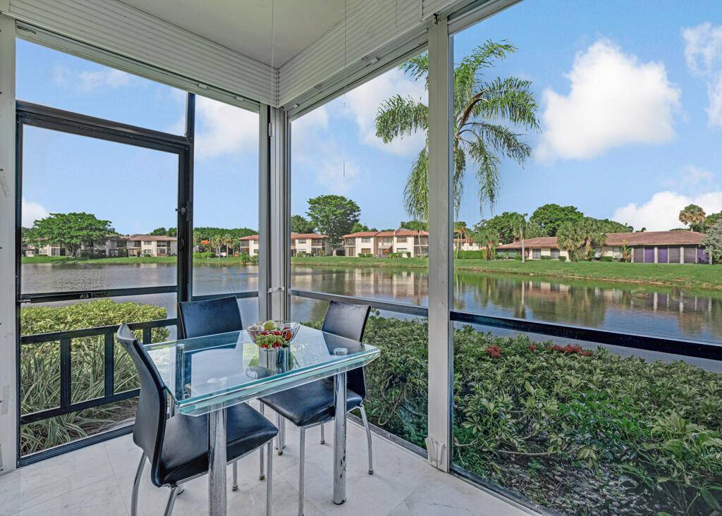 ABSOLUTELY STUNNING GROUND FLOOR CORNER UNIT !