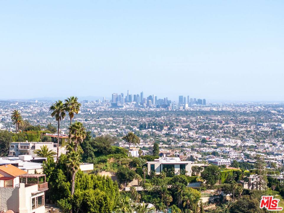 9442 Sierra Mar Pl Sunset Strip La