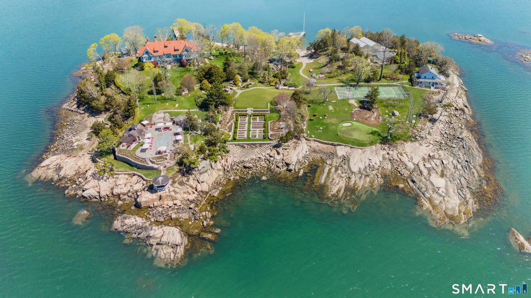 A truly unforgettable and exceptionally rare offering Rogers Island presents an exciting opportunity to own a private island paired with a mainland residence, delivering the perfect balance of seclusion and ...