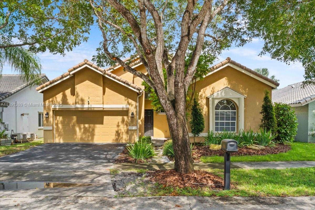 Tucked within the tree lined streets of Rock Creek, this 3BR 2BA single story pool home blends comfort amp ; lifestyle.