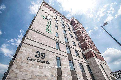 Absolutely Beautiful Newer, 1060 Sq Ft Green Life Condo With 2 1 B Rooms, 2 Full W Rooms 2 Parking amp ; Locker.
