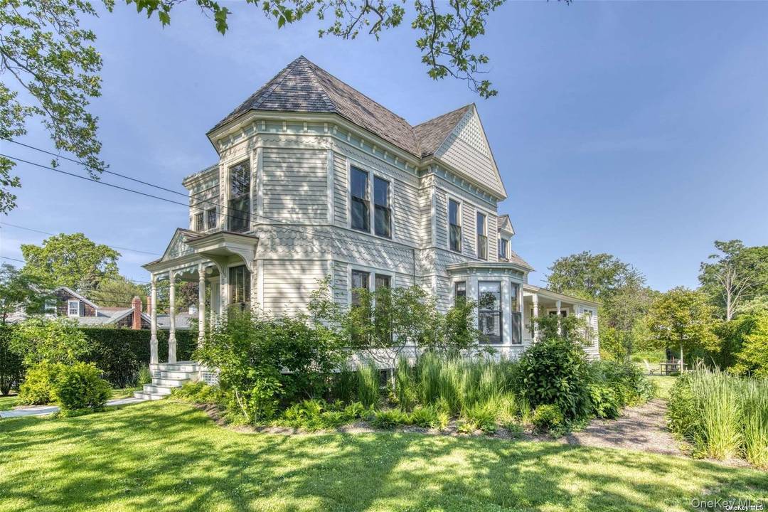 Impeccably restored 19th Century gem located in the heart of Orient Village with bay views.