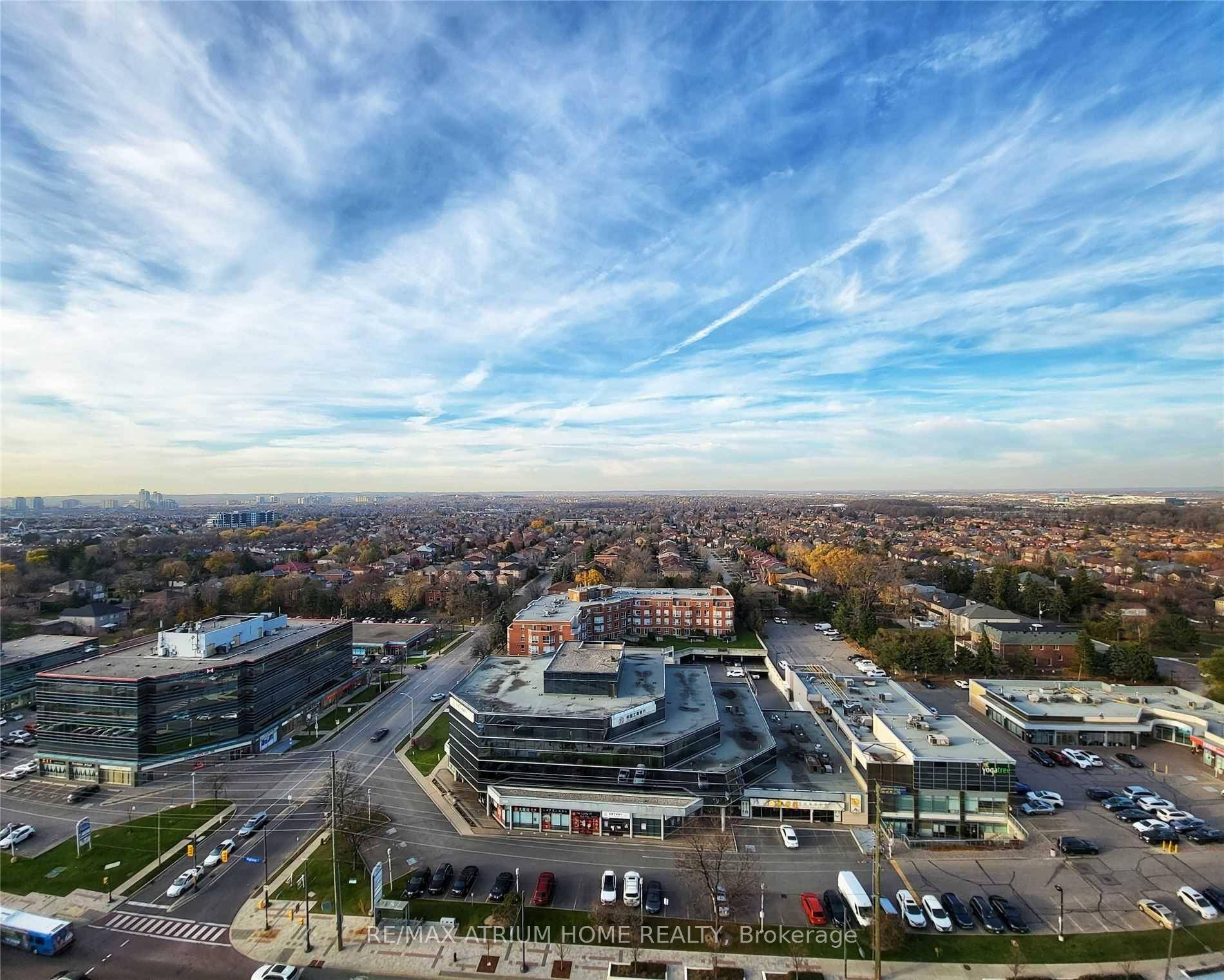 Pavillia Green Condo In High Demanding Area, Spacious One Bed Den, 9' Ceiling, Unobstructed North View.