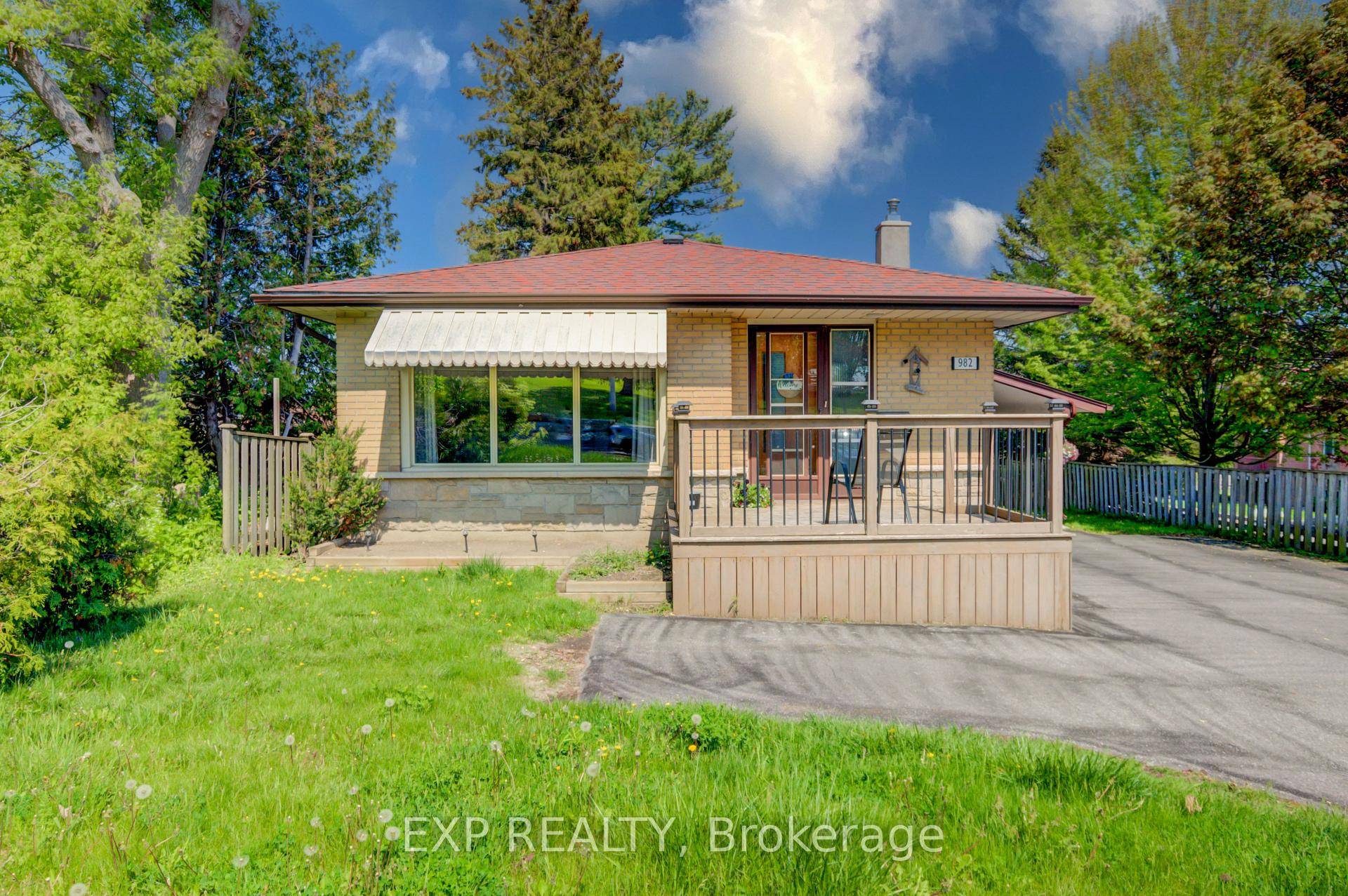 Strategically located just minutes from downtown Cobourg, the beach, hospital, and key commuter routes, this is a compelling investment opportunity.