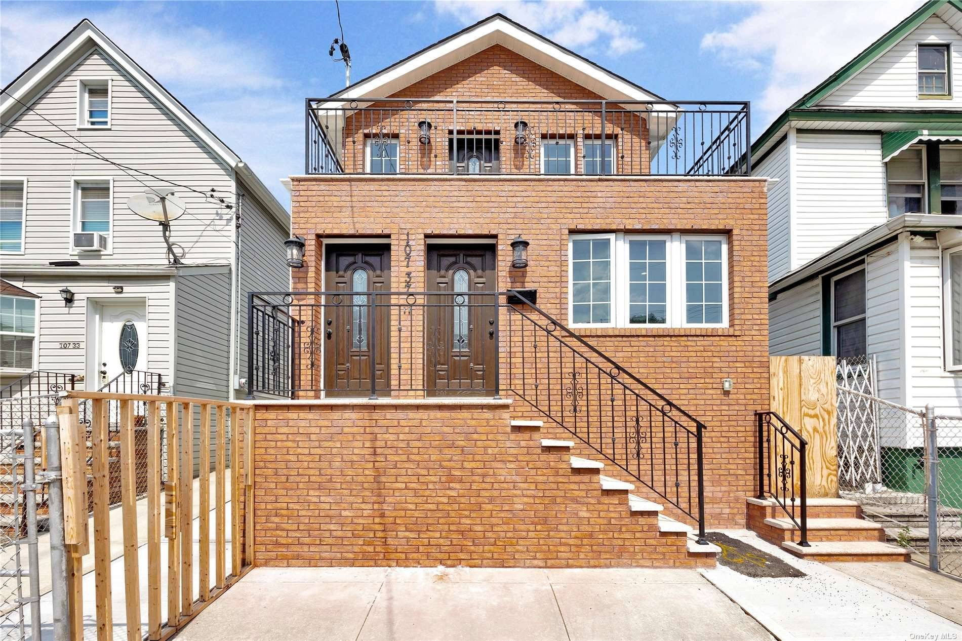 WELCOME HOME TO THIS AMAZING LEGAL 2 FAMILY HOME, THIS UNIQUE LARGE CUSTOM BUILT HOME, CONSISTS OF 3 BEDROOMS, 2 BATHS, IN EACH UNIT ADDING UP TO A TOTAL OF ...