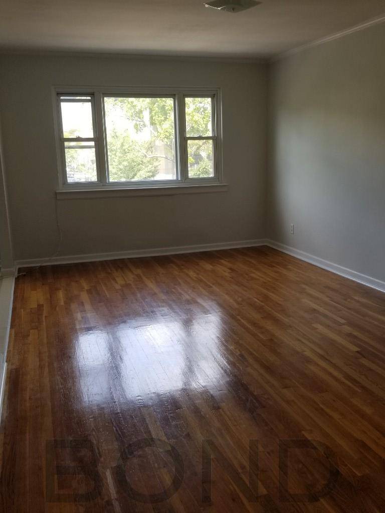 Charming very large 3 Bedroom, with huge living room and sizable dining room and a very big kitchen this apt will not last !