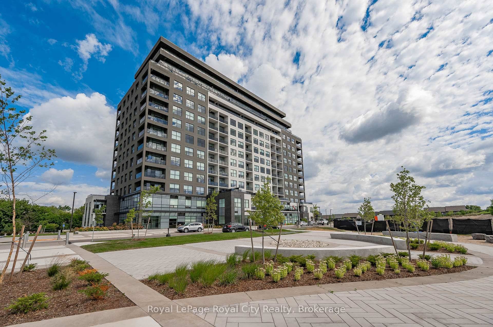 Welcome to this modern condo in the highly sought after Gordon Square Condos !