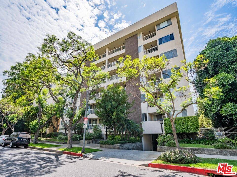 441  N Oakhurst Dr 2BR Beverly Hills Post Office | B.H.P.O. La