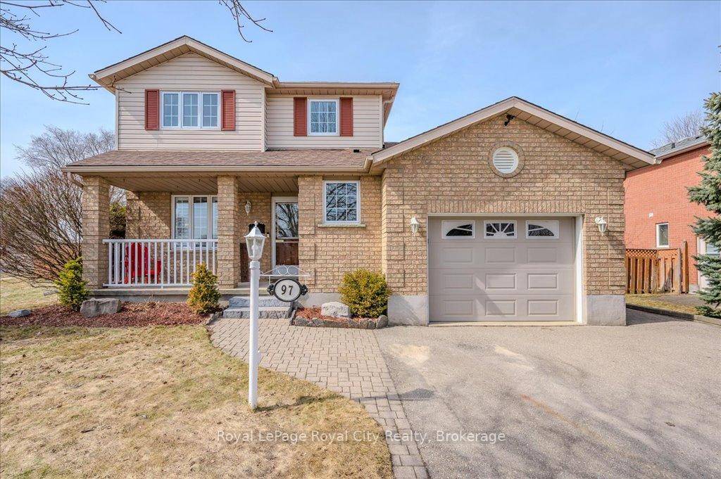 WELCOME HOME ! Original Owner, Claysam Custom Built Home !
