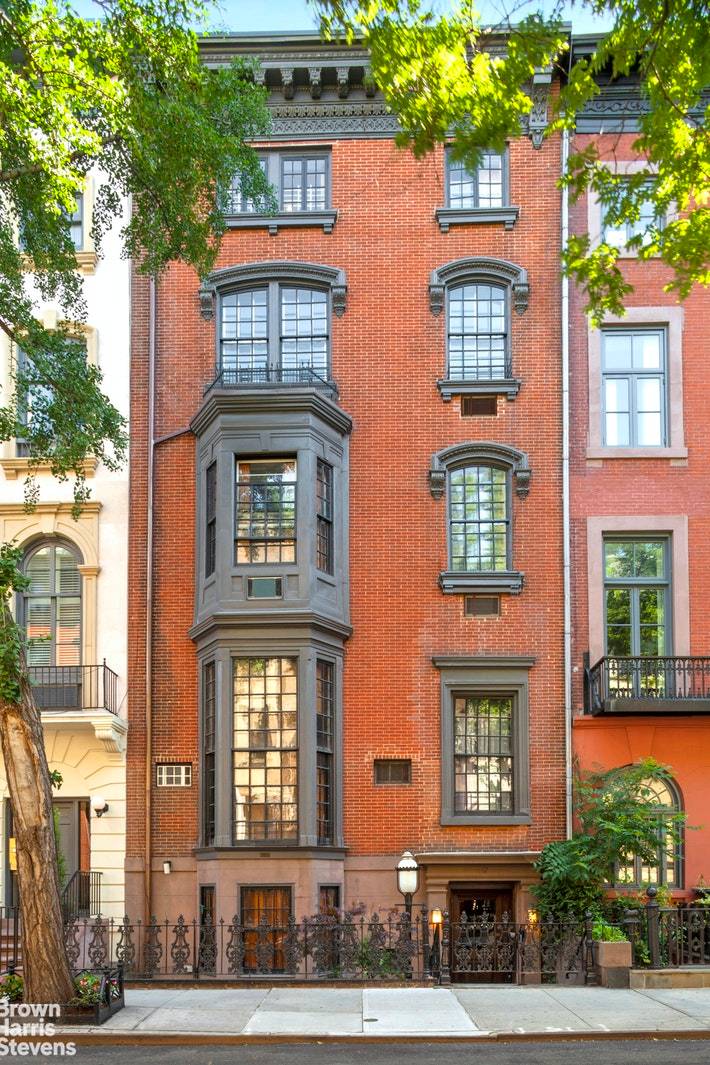 GOLD COAST TOWNHOUSE IS NOW 13, 995, 000.