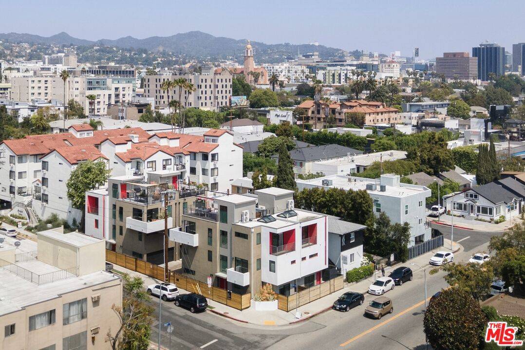 6871   Fountain Ave 3.0 Hollywood Hills East LA