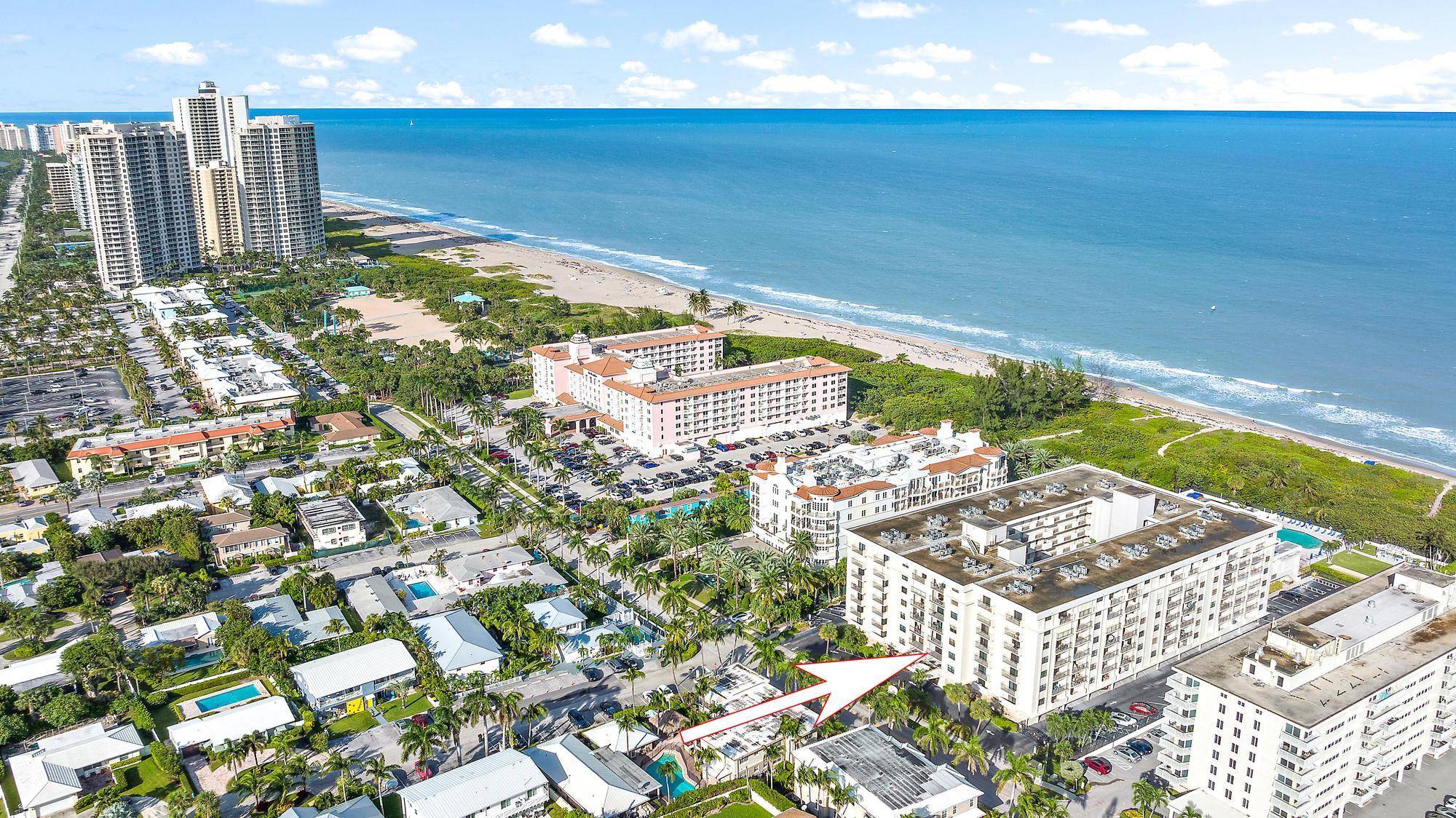 LIVE IN PARADISE Beautiful prestine beaches plus all the amenities you will ever need.