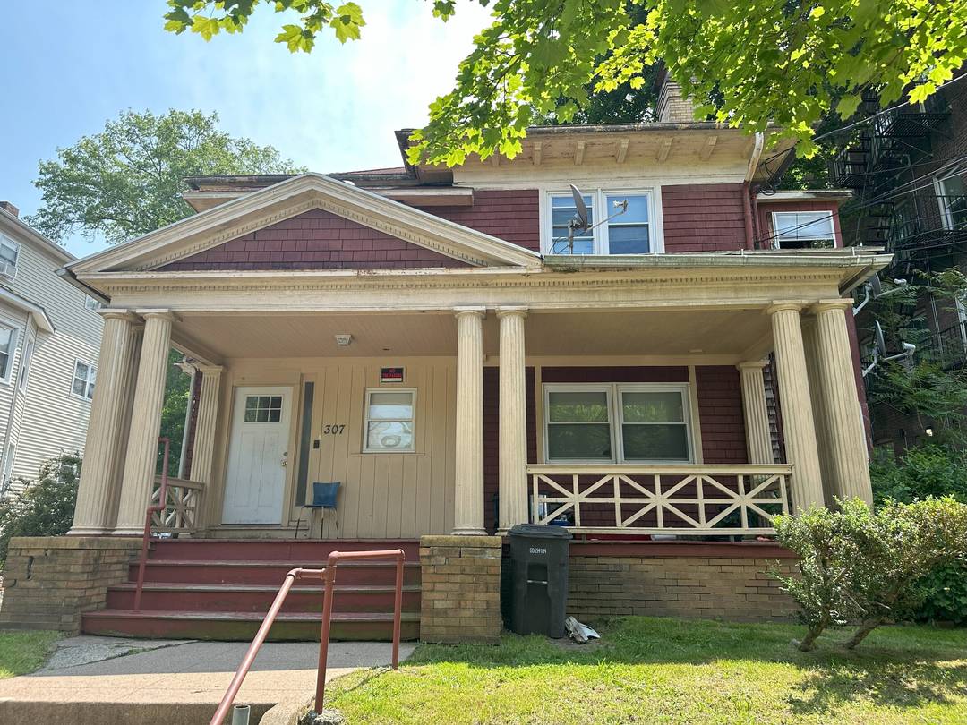 LISTING IS PART OF A PORTFOLIO Prime Investment Opportunity in New Haven !