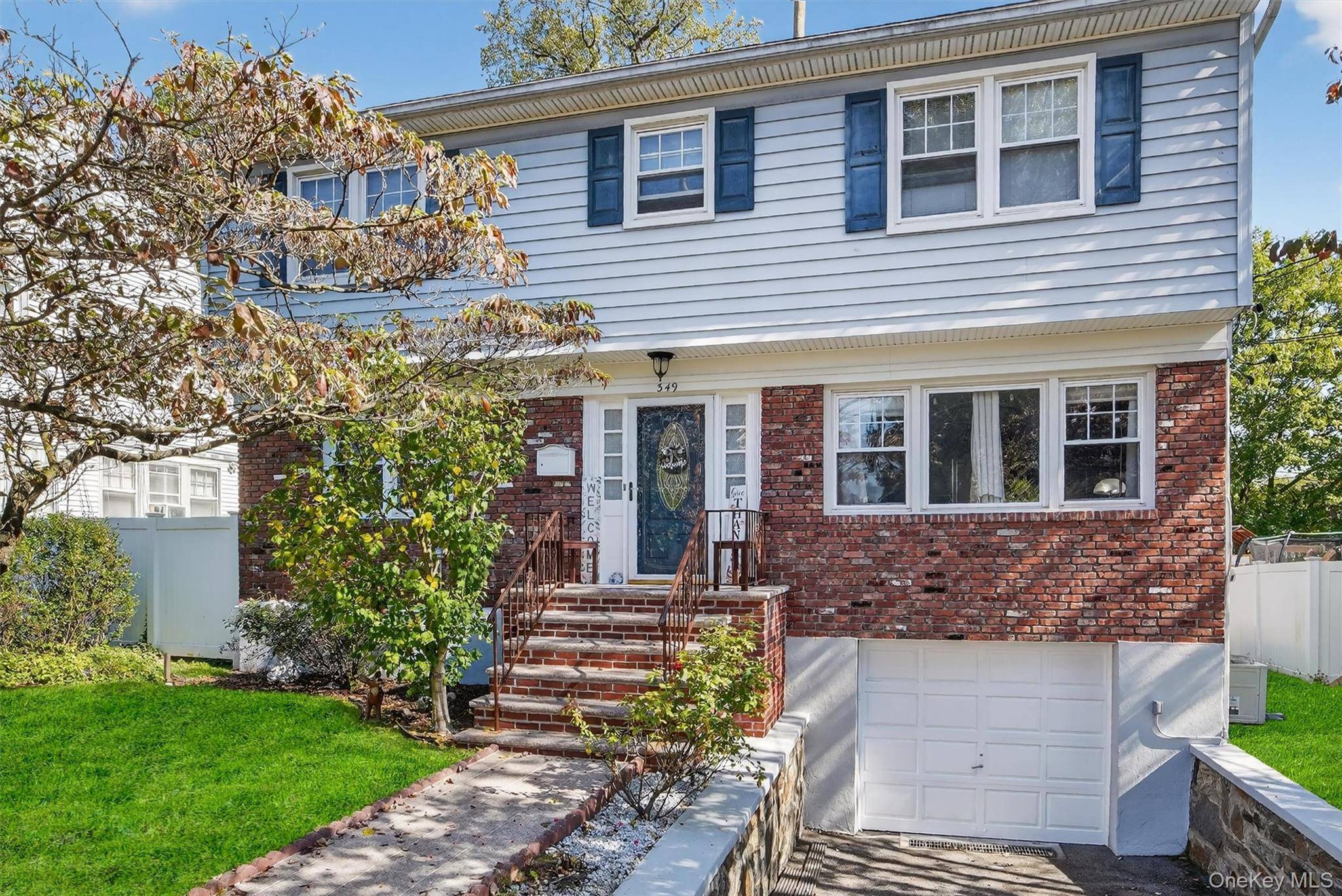 Don't miss out on this classic colonial in the beautiful and well kept Oakwood Heights neighborhood of Mount Vernon.