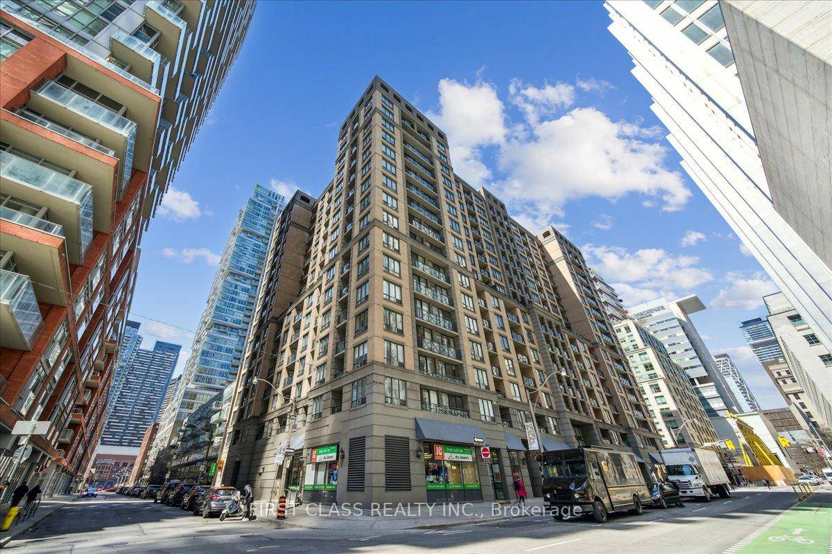Enjoy A Spacious 2 Bedroom Unit At University Plaza Condos In The Heart Of Toronto's Entertainment And Financial District !