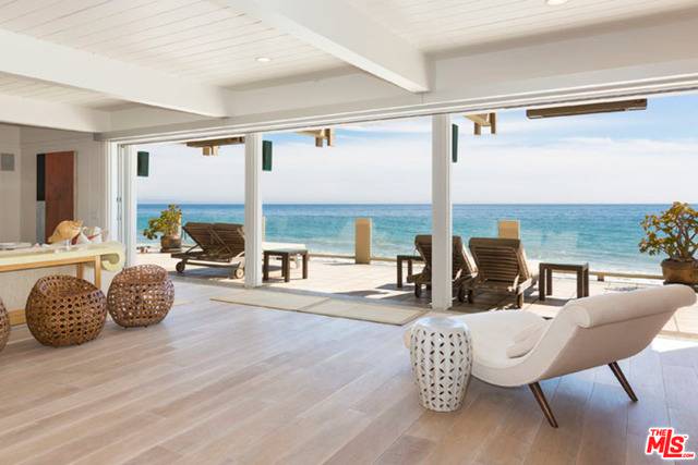 21520  PACIFIC COAST HWY Malibu LA
