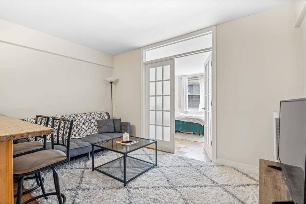 Apartment 3E is a beautiful 2 bedroom apartment with hardwood floors.