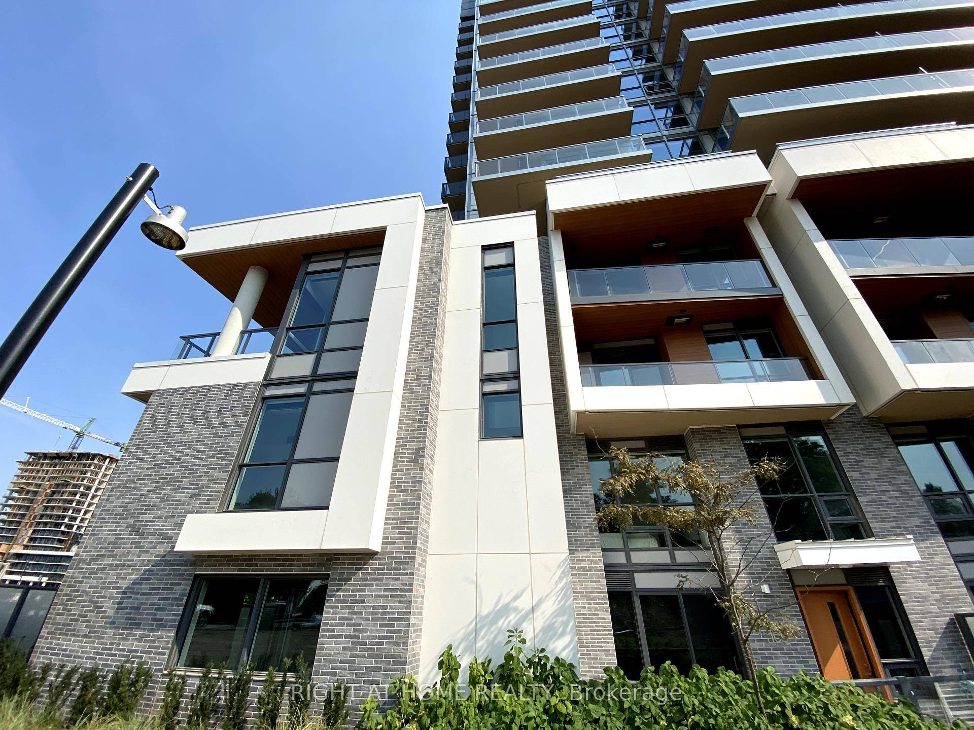Only One Corner Unit of A Kind 3 Bedroom 3 story Villa in the Most Luxurious Building In Concord Park Place Saisons Community Featuring Exceptional Park and Garden Views.