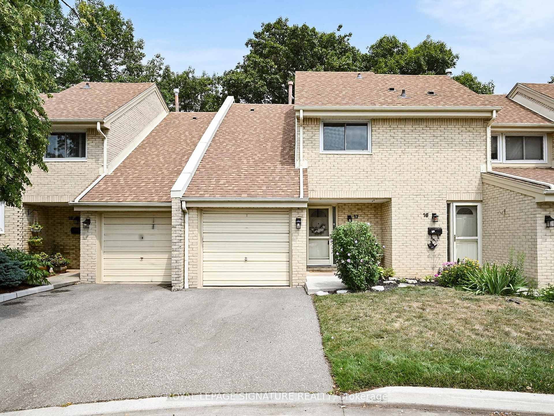 Welcome to one of the most desirable townhouse communities in Erin Mills, where nature, comfort, and convenience come together.