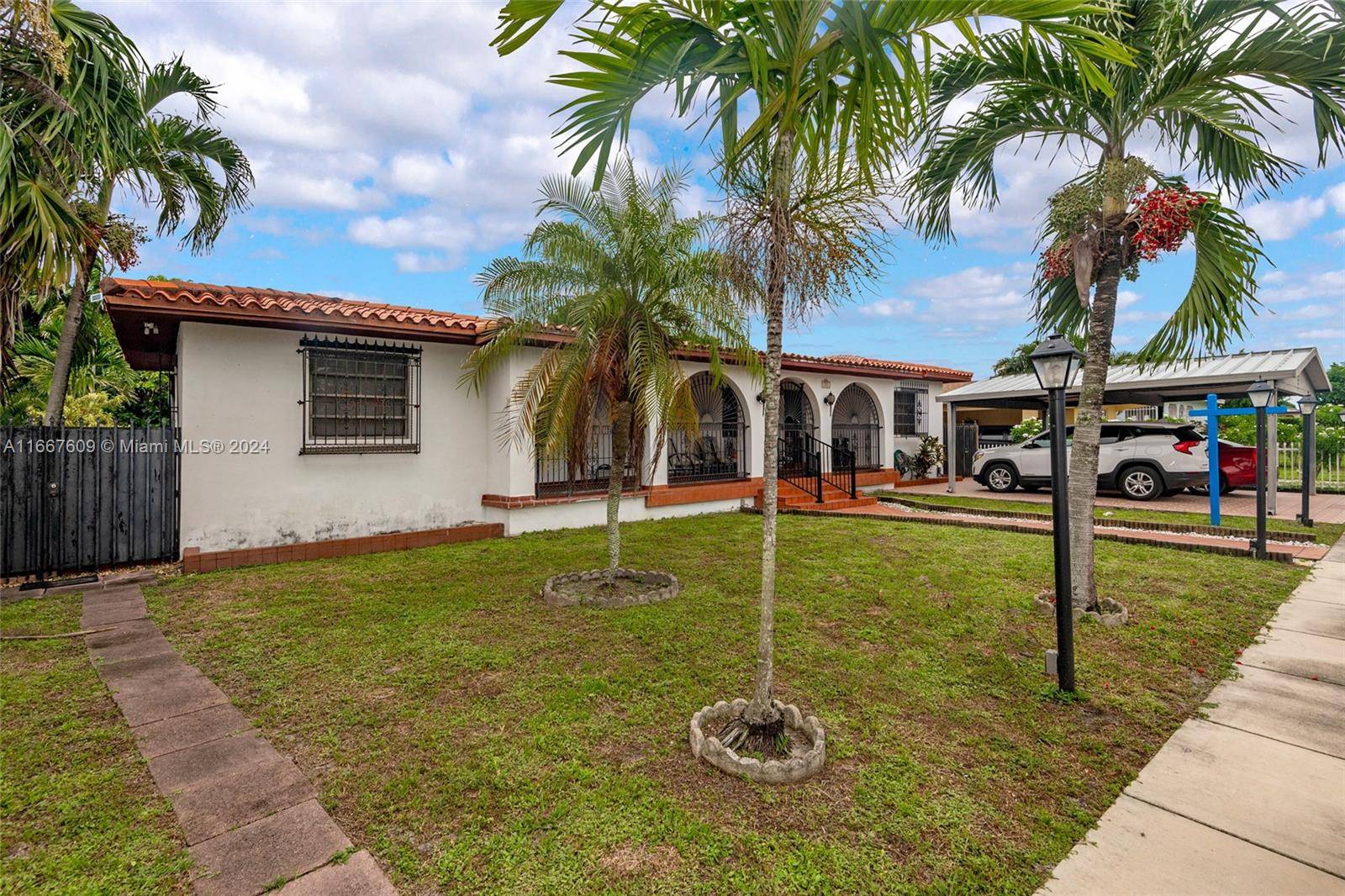 Discover an Ideal Opportunity in Hialeah's in a Highly Desirable Area.