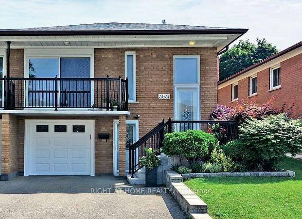 Bright amp ; Spacious 3 Bedroom Main Floor Apartment in Central Mississauga.