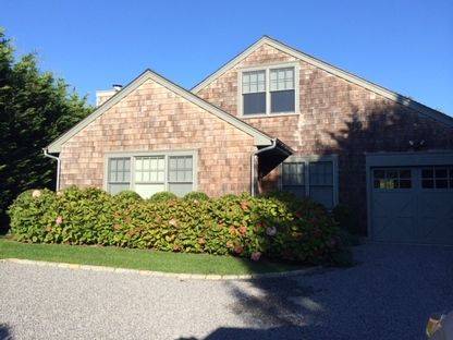 Minutes From Southampton Village and Beaches