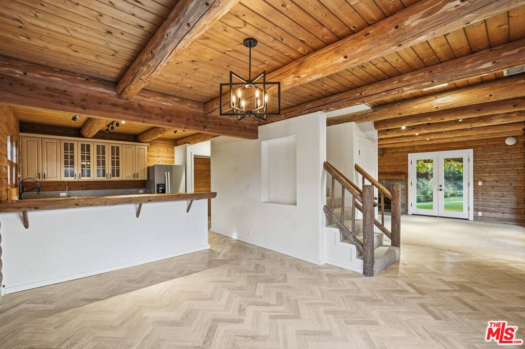 373 Loftyhill Dr 4BR Malibu La