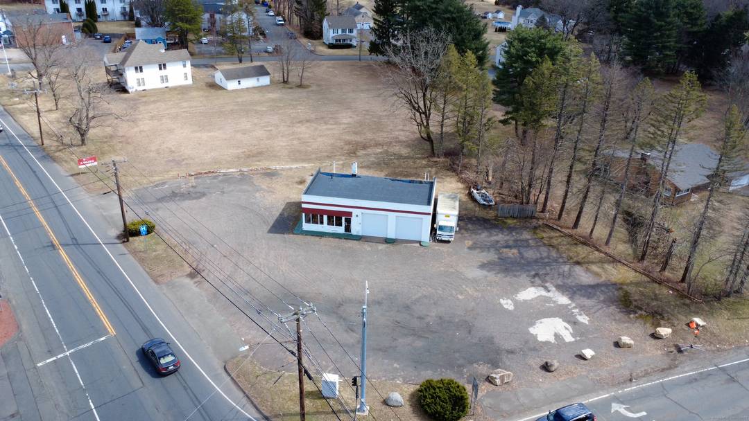 Multi parcel, commercial and residential package available in Enfield's Scitico neighborhood.