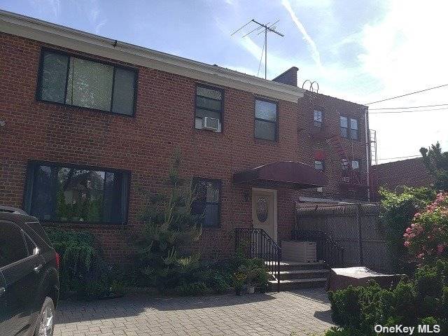 Forest Hills Beautiful 2 Bedroom 2 Bath Duplex Apartment for Rent approx.
