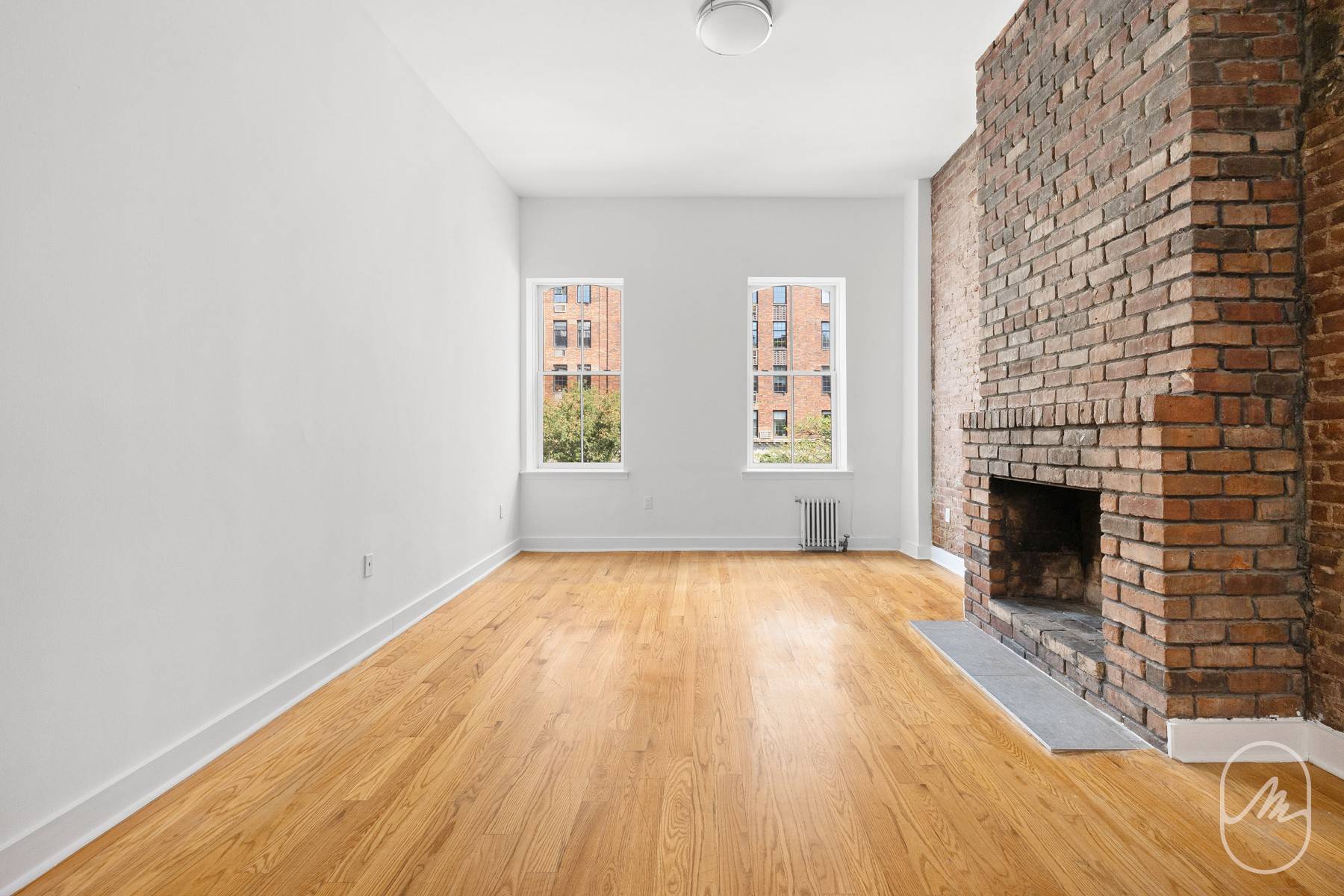 466 W 23rd is a walkup building equipped with a virtual doorman system.