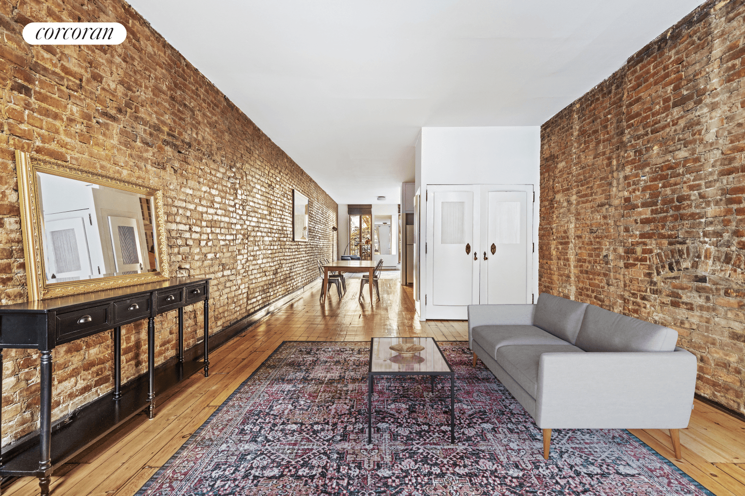 Back on the market ! Welcome to 215 E 17th Street, Apt.