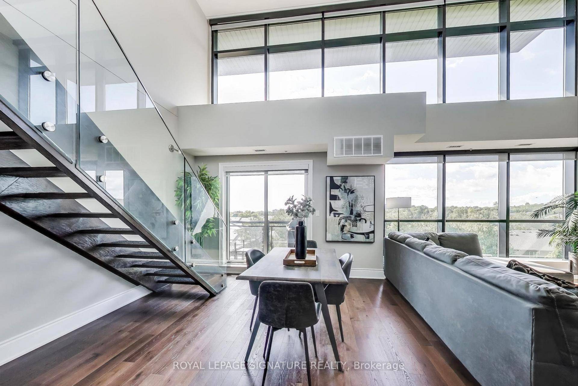 Bright, Stylish amp ; Exceptionally Private Loft Living !