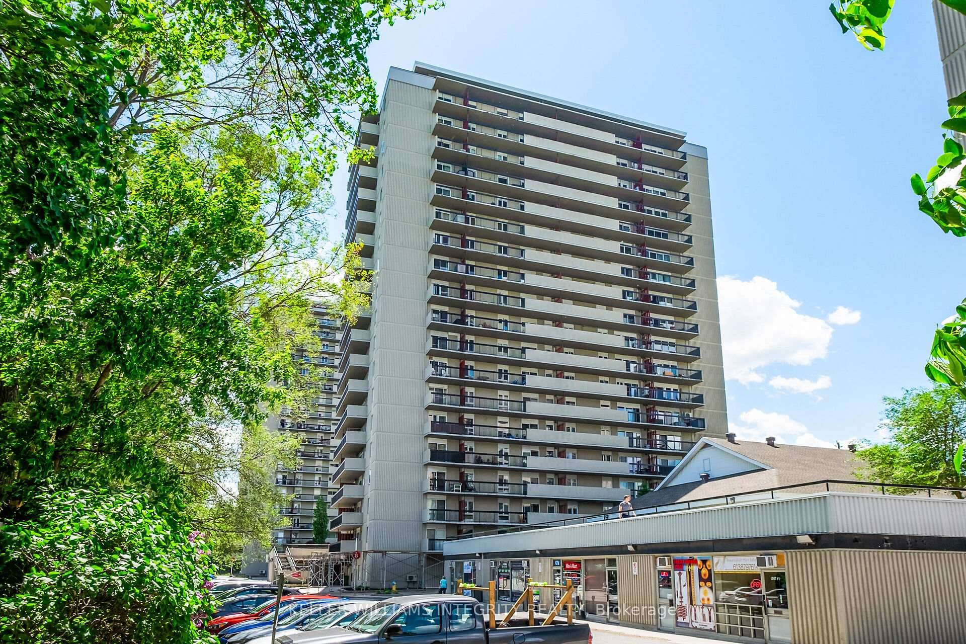 Experience modern comfort in this beautifully updated 1 bedroom condo, featuring elegant hardwood floors, a contemporary kitchen with stylish backsplash, and an abundance of natural light streaming through large windows.