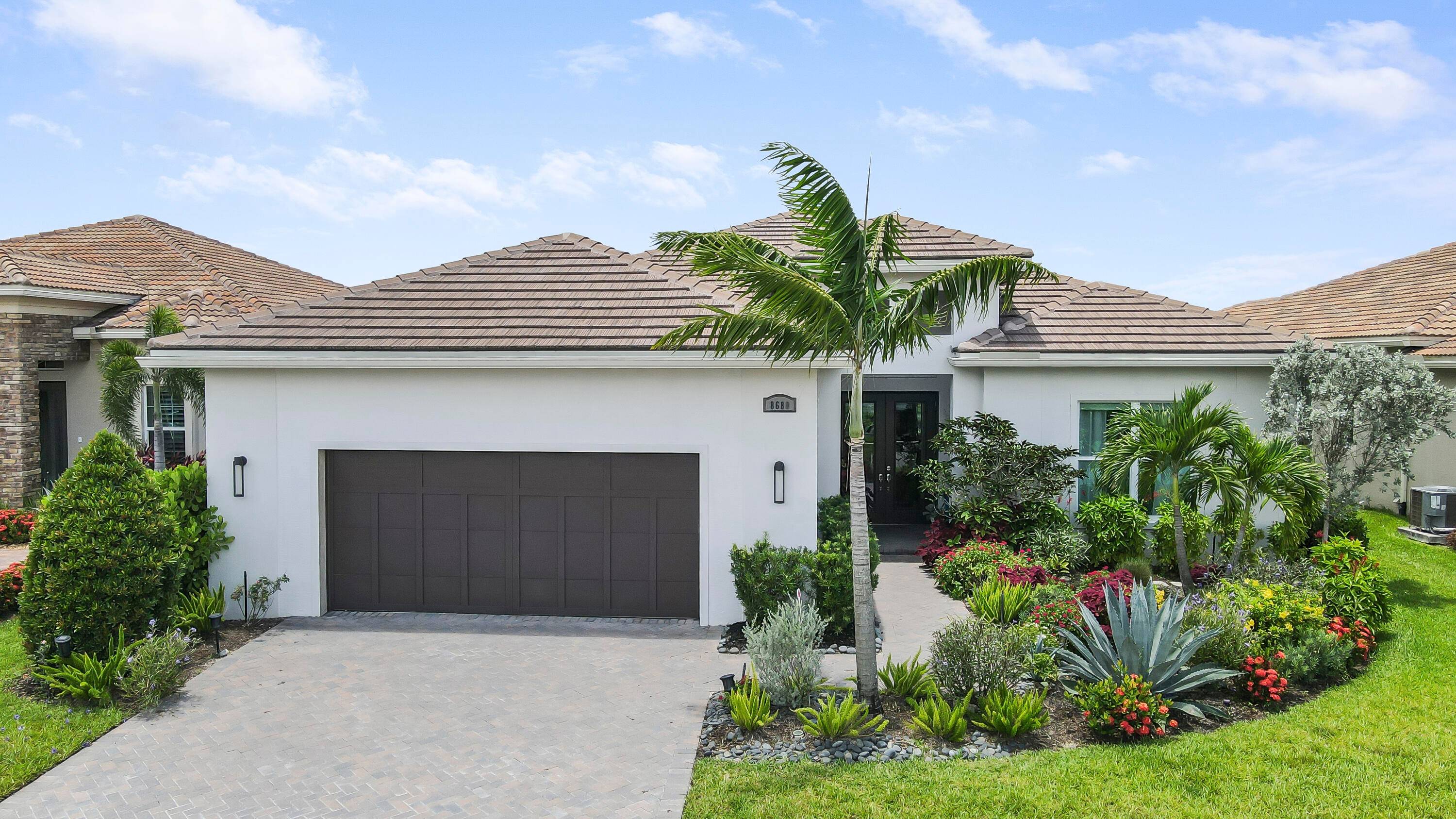 ELEGANT TROPEA FLOOR PLAN WITH PRIVATE POOL IN PGA VERANO !
