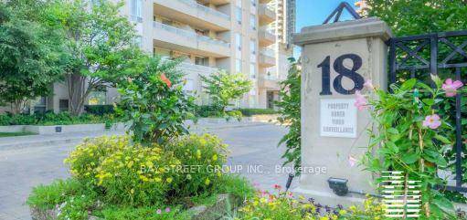 Well renovated 2 bedrooms plus den, 2 washrooms with 1 parking P1 and 1 lockers P1.