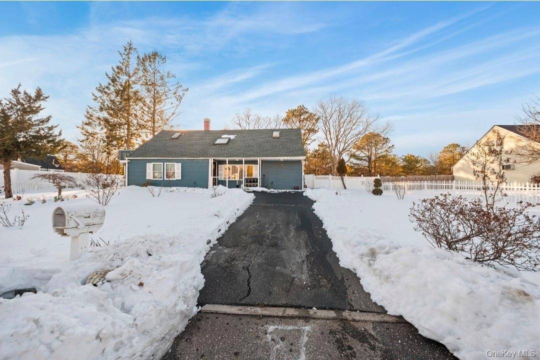 Welcome to this price to sell property located in the desirable Horizon community.