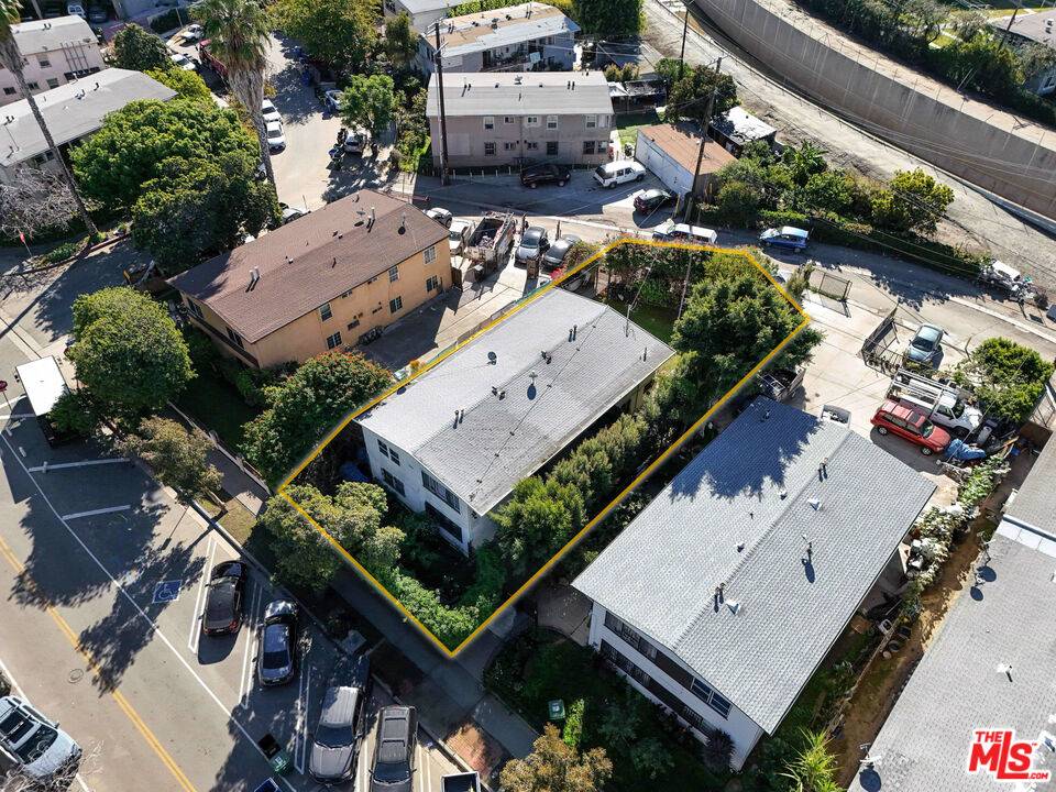 5031 S Slauson Ave 8BR La